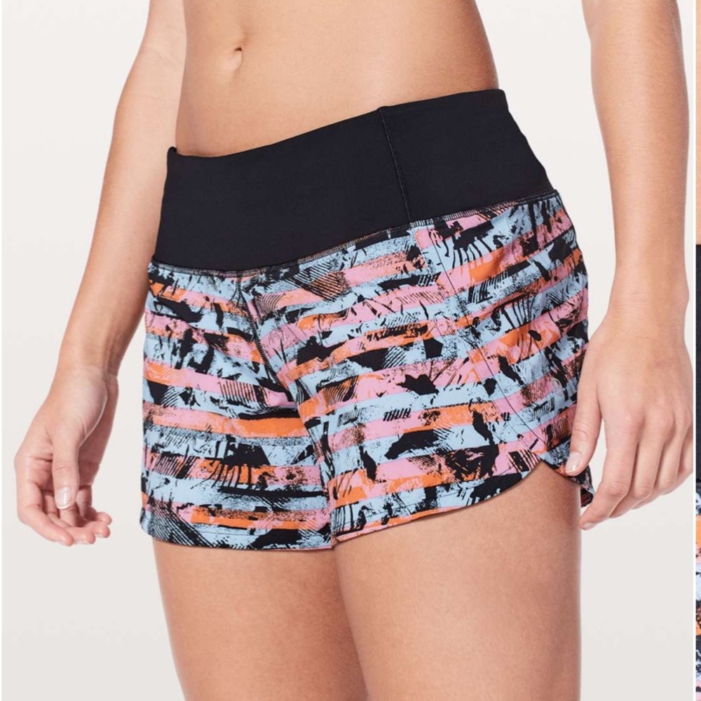 Lululemon Run Times Short II 4", size 2